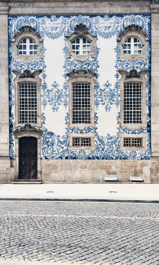 Fachada de um edifício remodelado